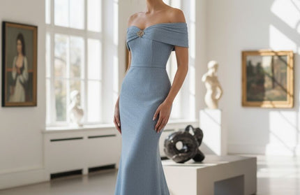 Elegant Mermaid dress with gold accent decor piece