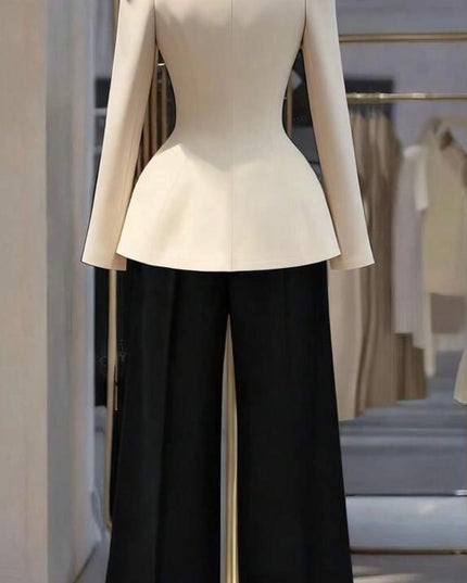 Elegant jacket Suit by Luxe Muet