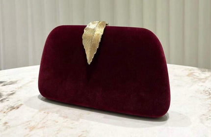 Nuit Velours Burgundy Purse.