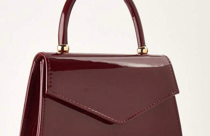 Reine Moderne(Modern Queen) Burgundy Purse