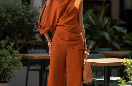 Elegant one sleeve outfit.